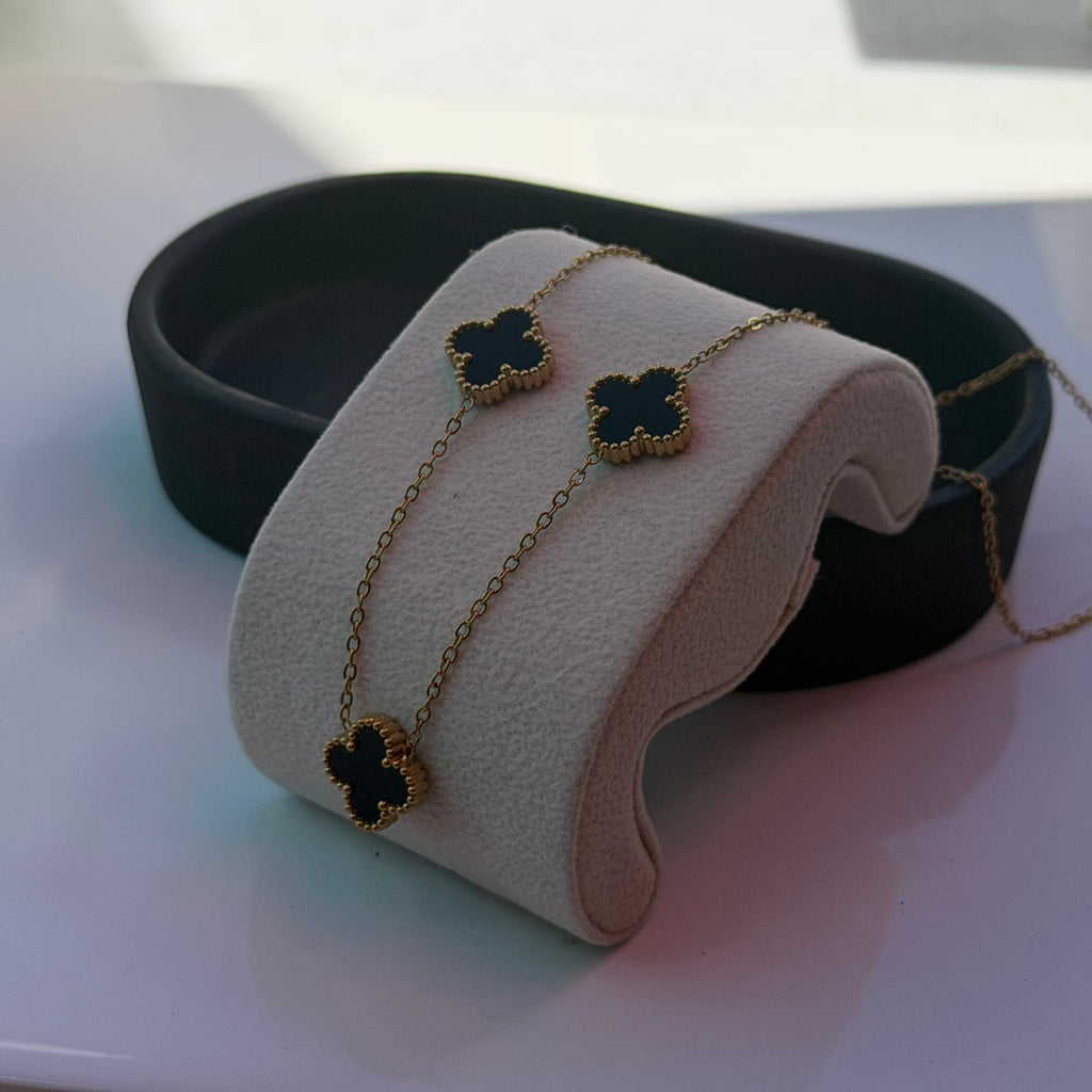 Clover Necklace