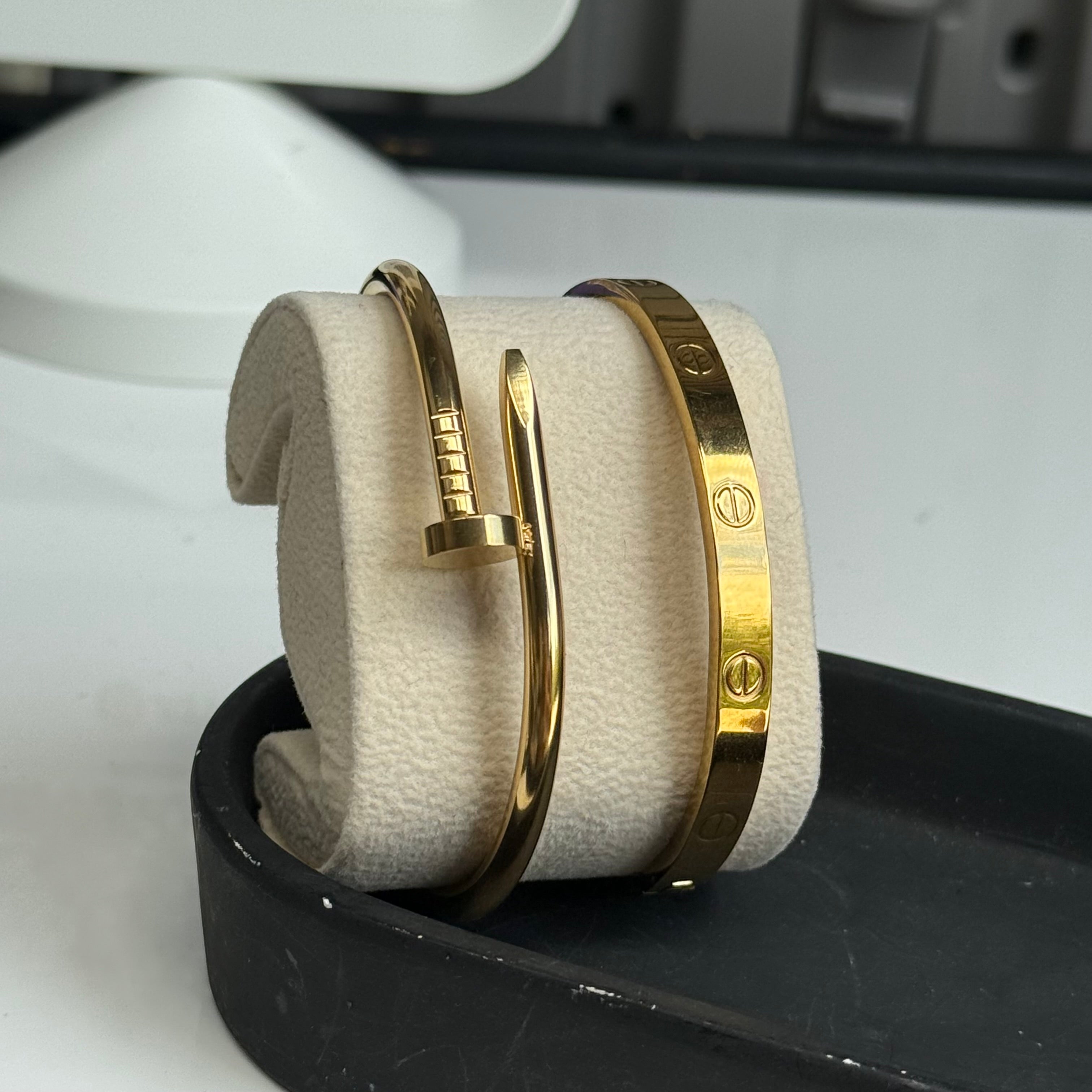 Carti Bangle