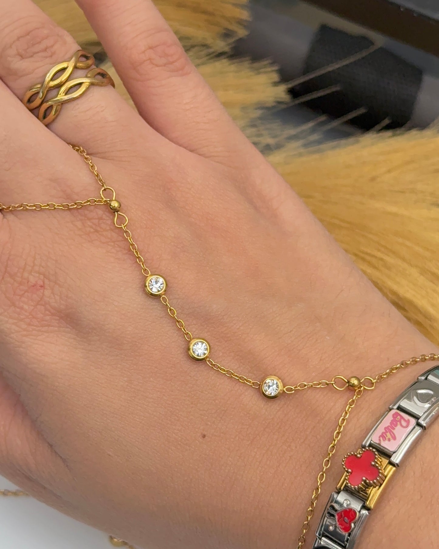 Brillitos Hand Chain