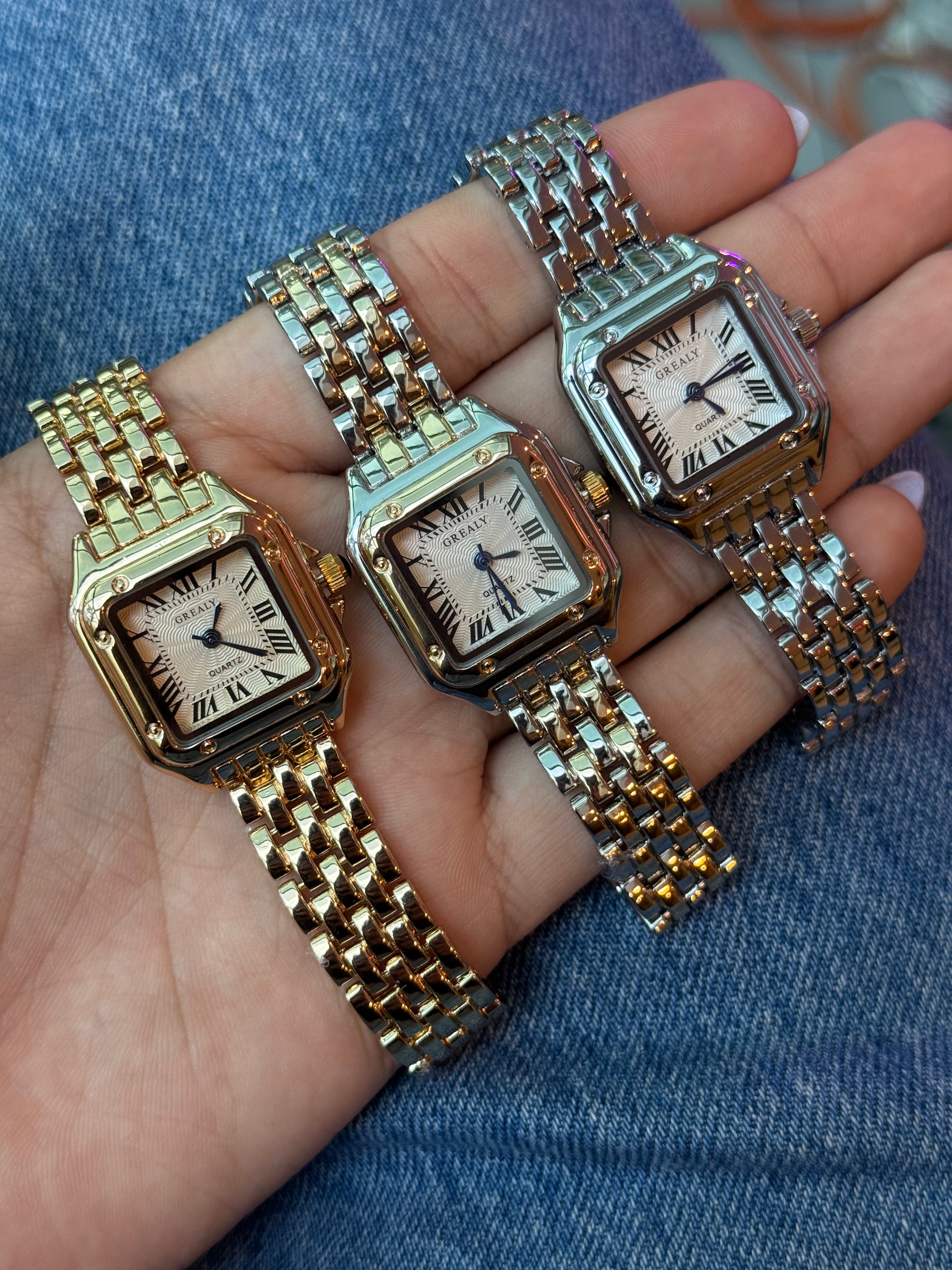 Square Elegance – Gold